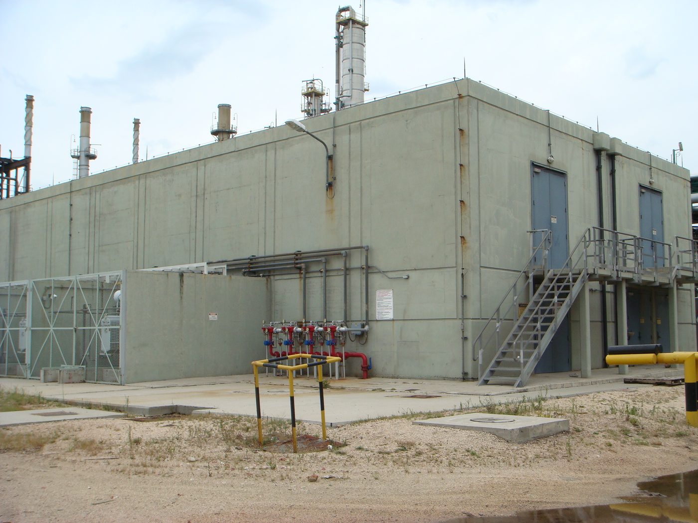 Fachada de planta industrial